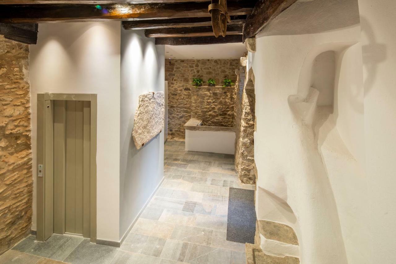 Apartamento Historico En El Barri Vell ชีโรนา ภายนอก รูปภาพ