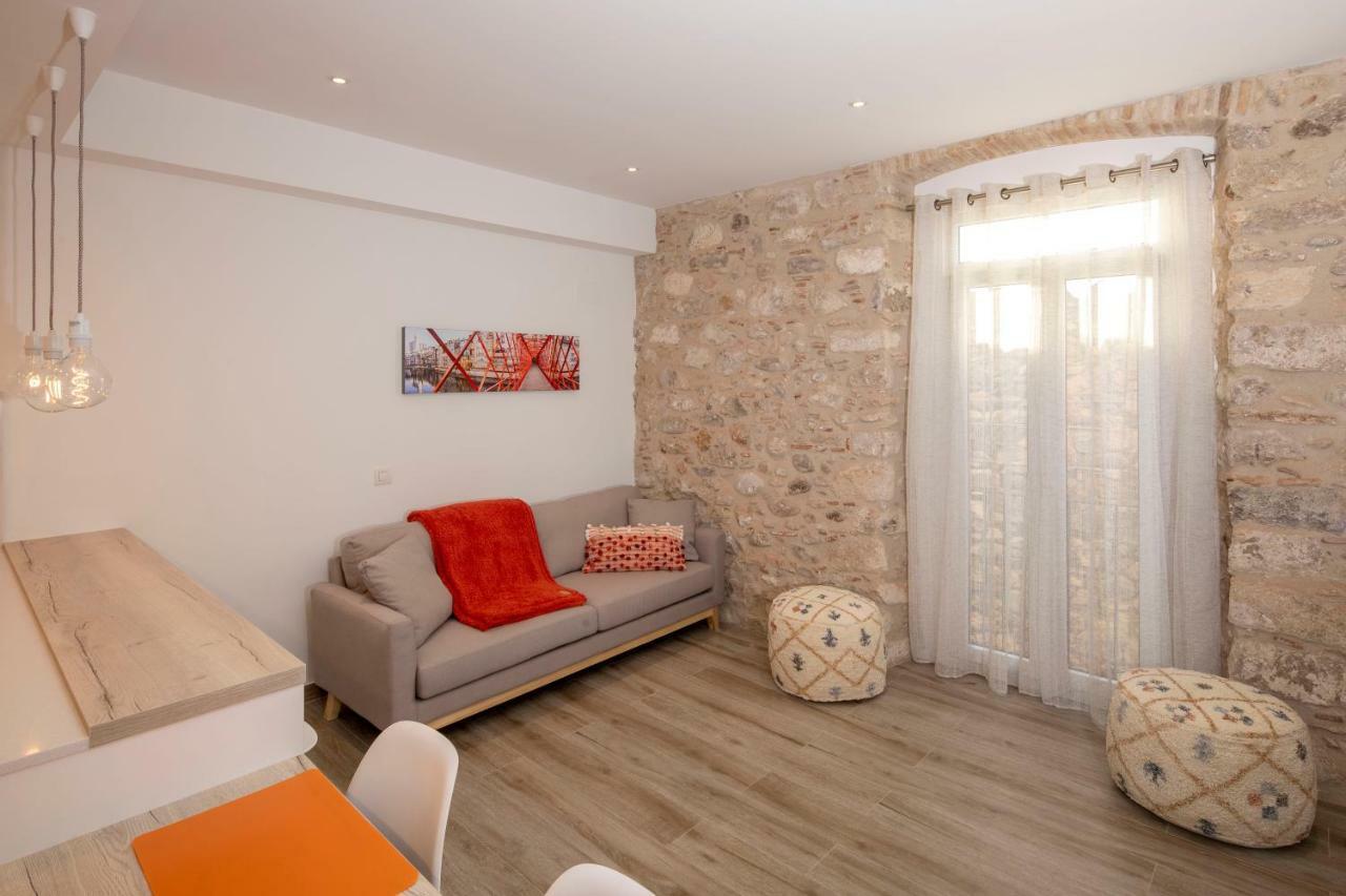 Apartamento Historico En El Barri Vell ชีโรนา ภายนอก รูปภาพ